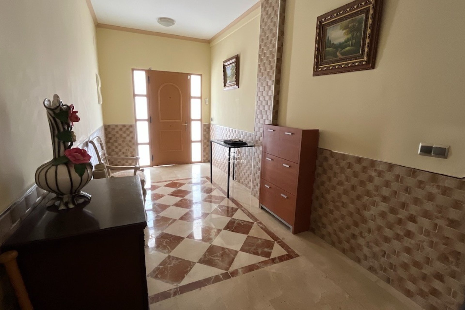 Resale - Townhouse -
La Nucía - town