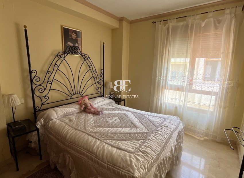 Resale - Townhouse -
La Nucía - town