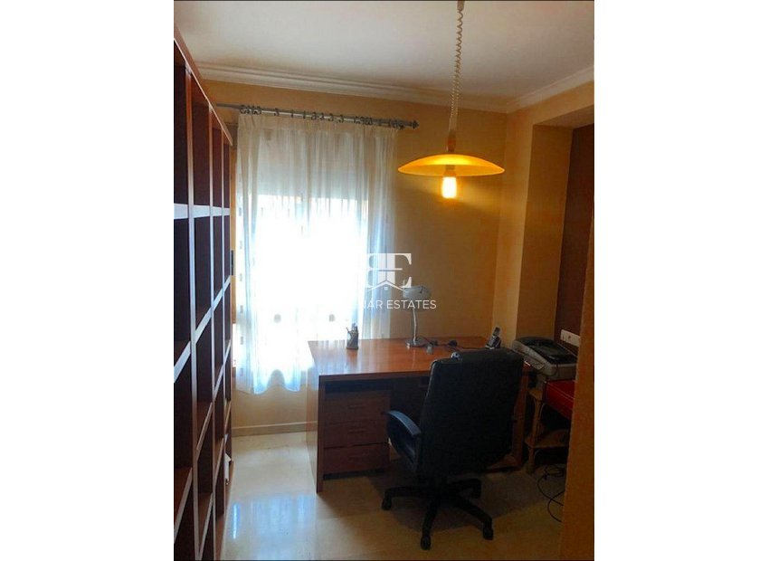 Resale - Townhouse -
La Nucía - town