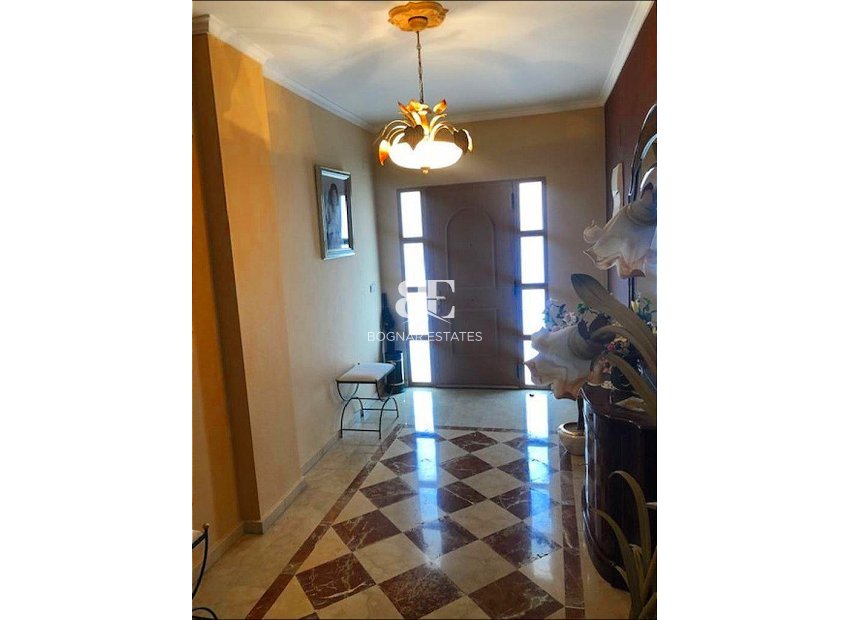 Resale - Townhouse -
La Nucía - town