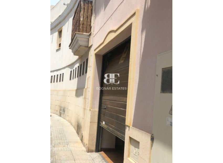 Resale - Townhouse -
La Nucía - town