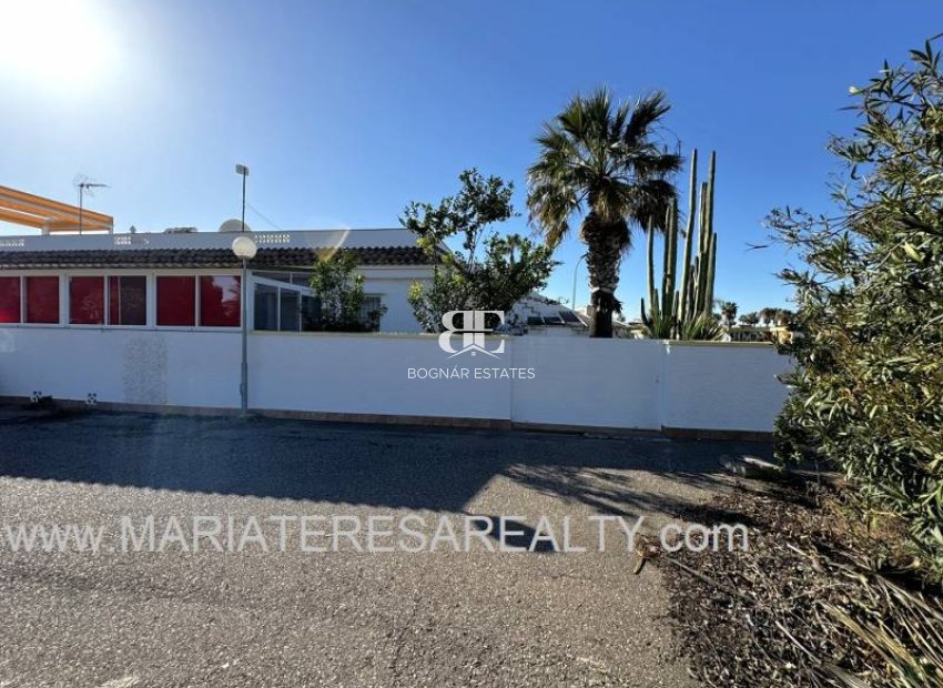 Resale - Townhouse -
Los Alcazares - Urbanisation Oasis