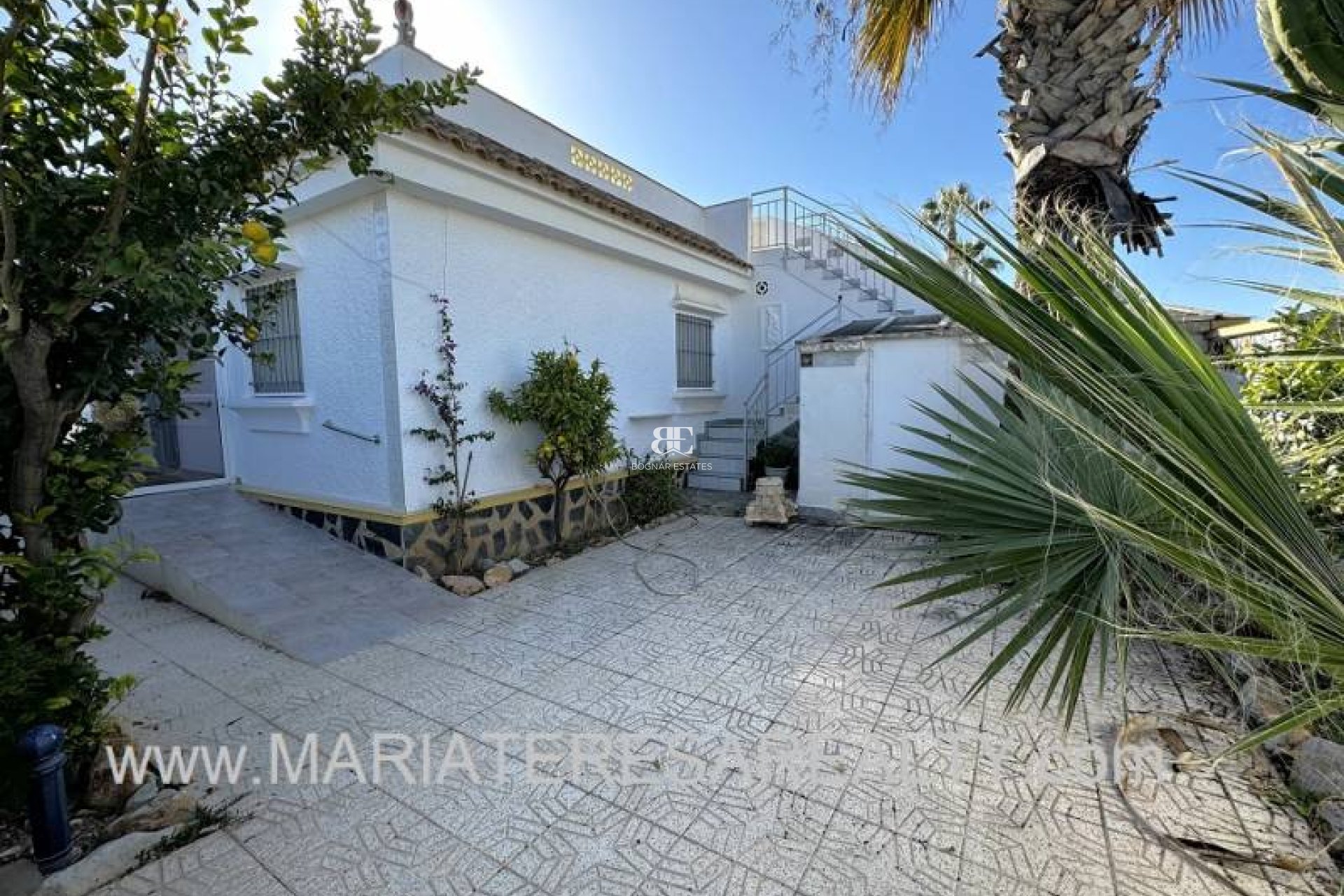 Resale - Townhouse -
Los Alcazares - Urbanisation Oasis