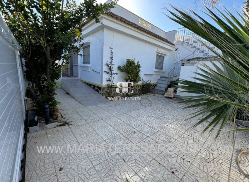 Resale - Townhouse -
Los Alcazares - Urbanisation Oasis