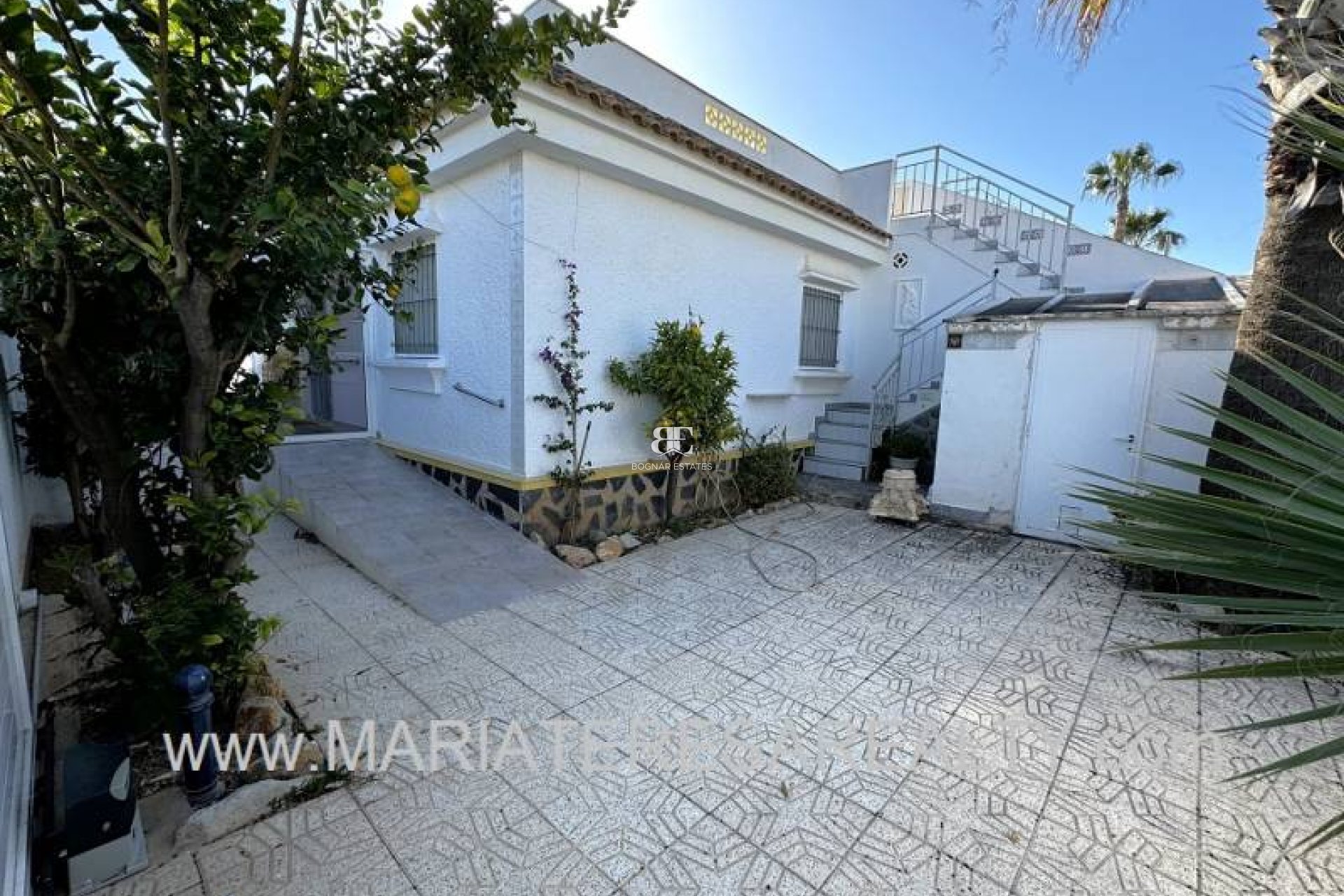 Resale - Townhouse -
Los Alcazares - Urbanisation Oasis