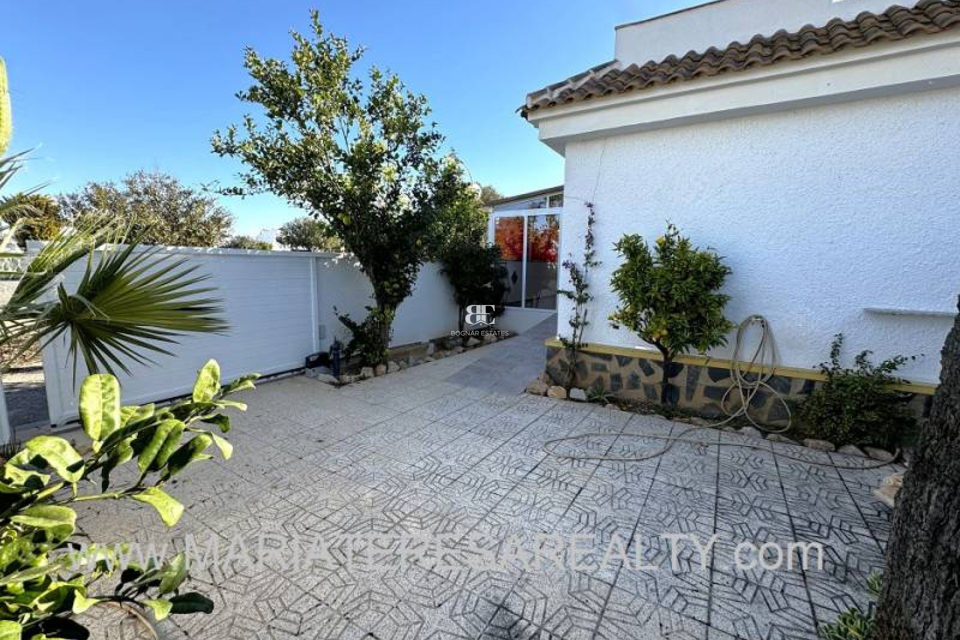 Resale - Townhouse -
Los Alcazares - Urbanisation Oasis