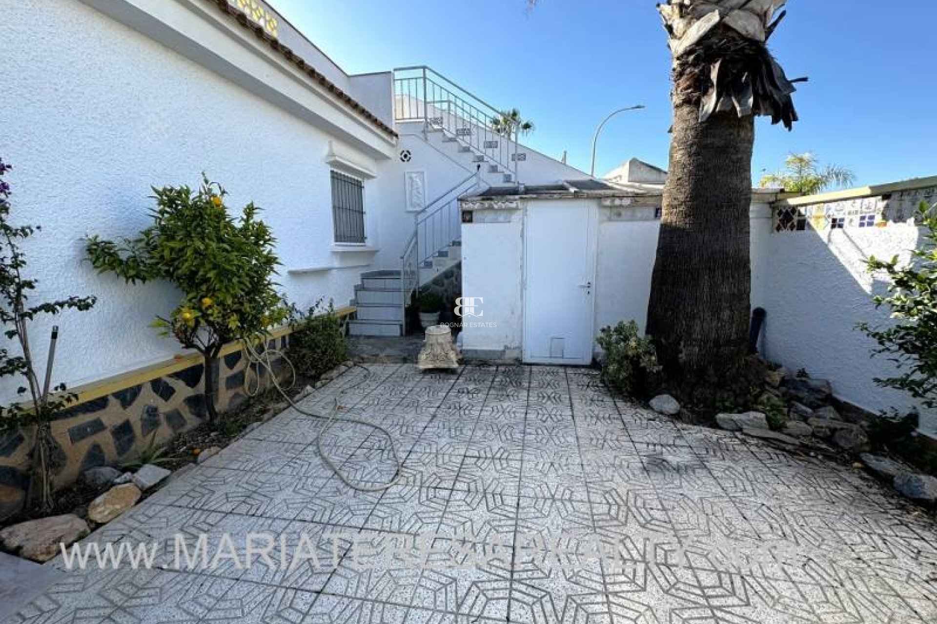 Resale - Townhouse -
Los Alcazares - Urbanisation Oasis