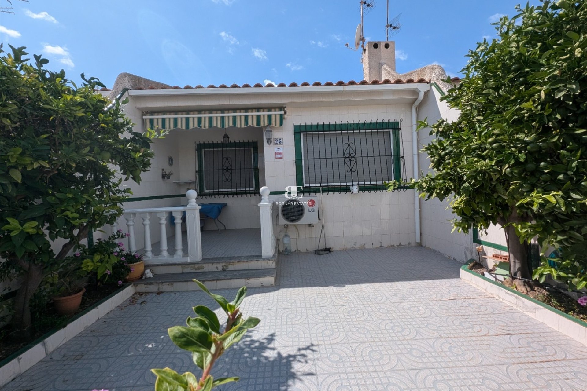 Resale - Townhouse -
Los Alcazares
