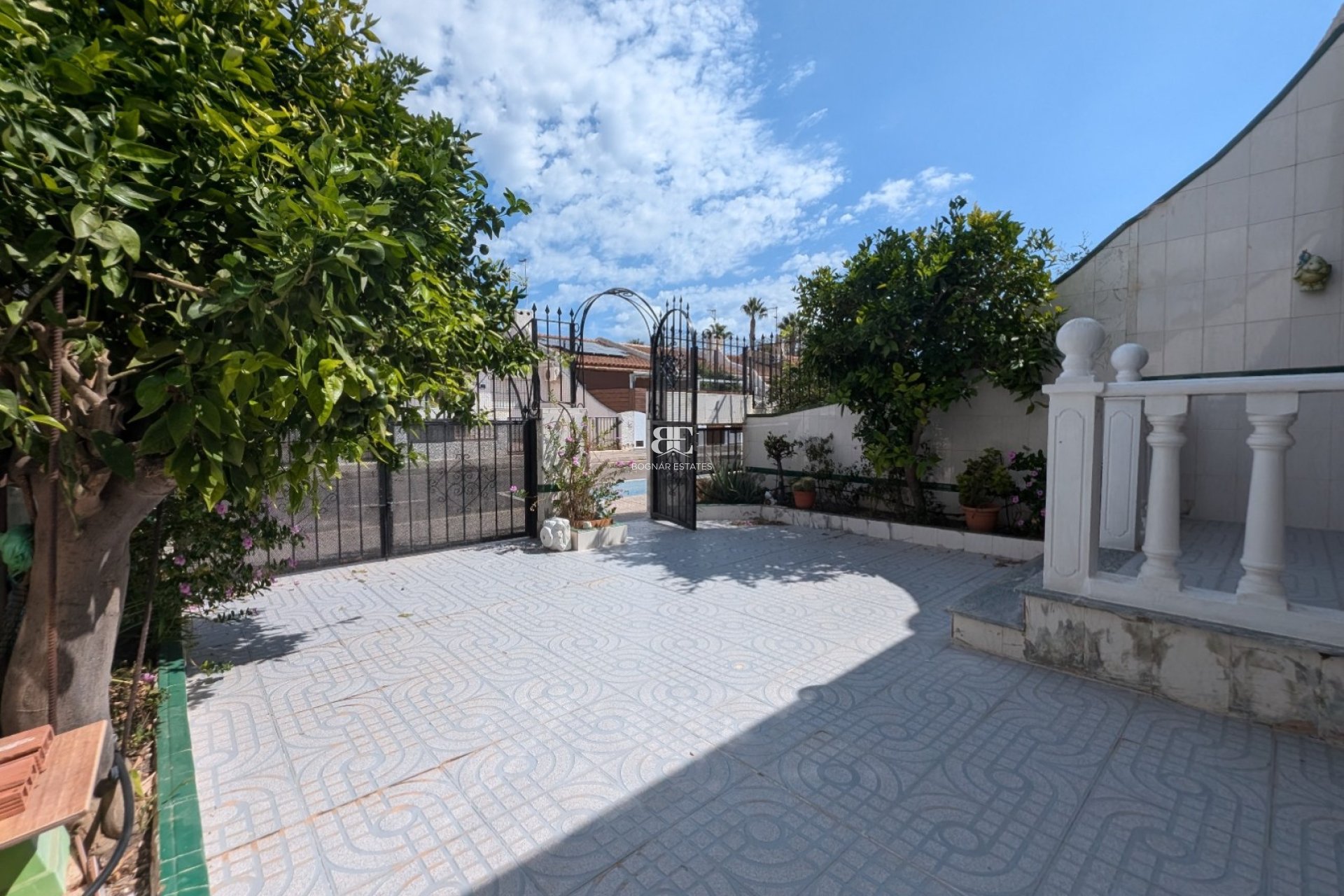 Resale - Townhouse -
Los Alcazares