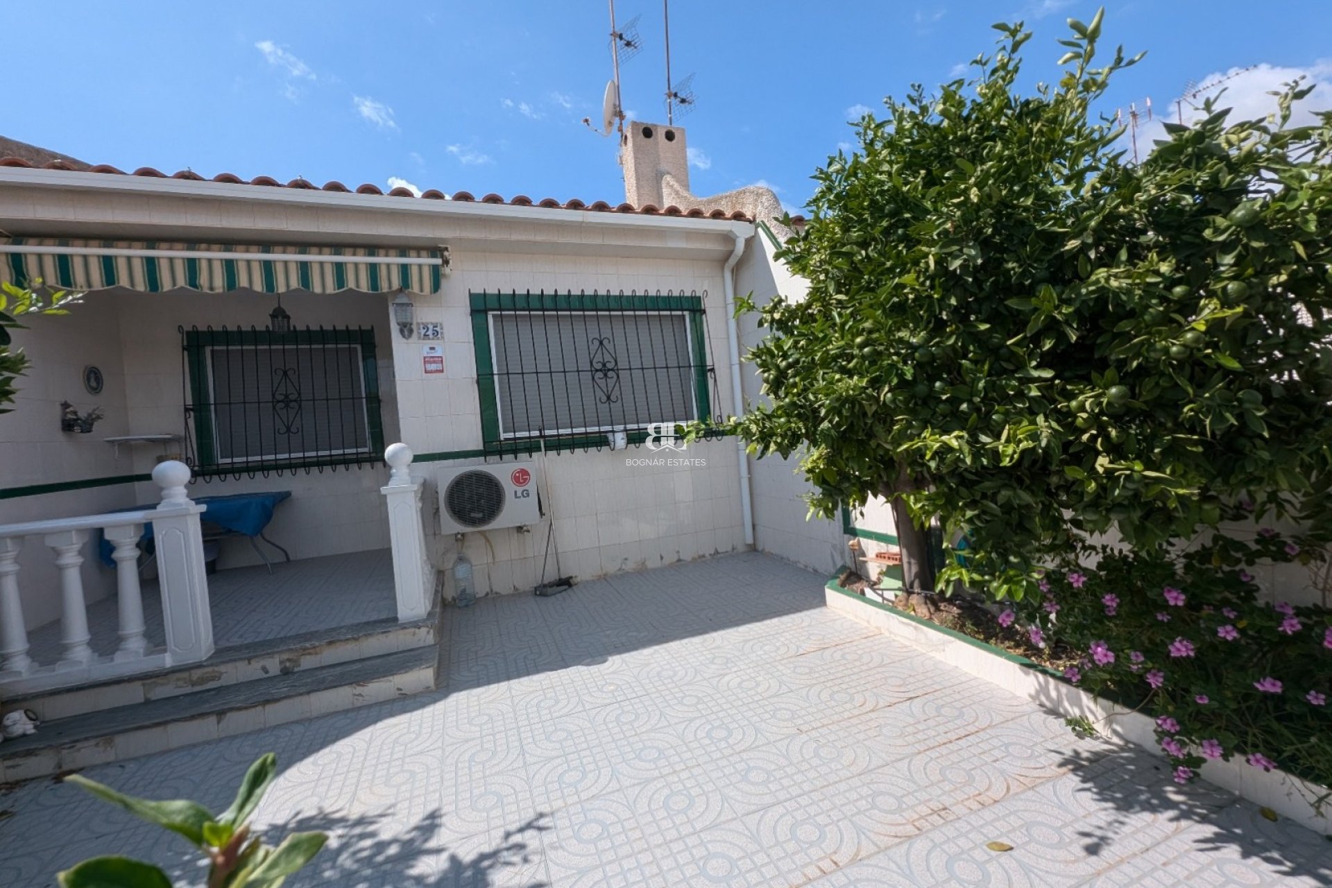 Resale - Townhouse -
Los Alcazares