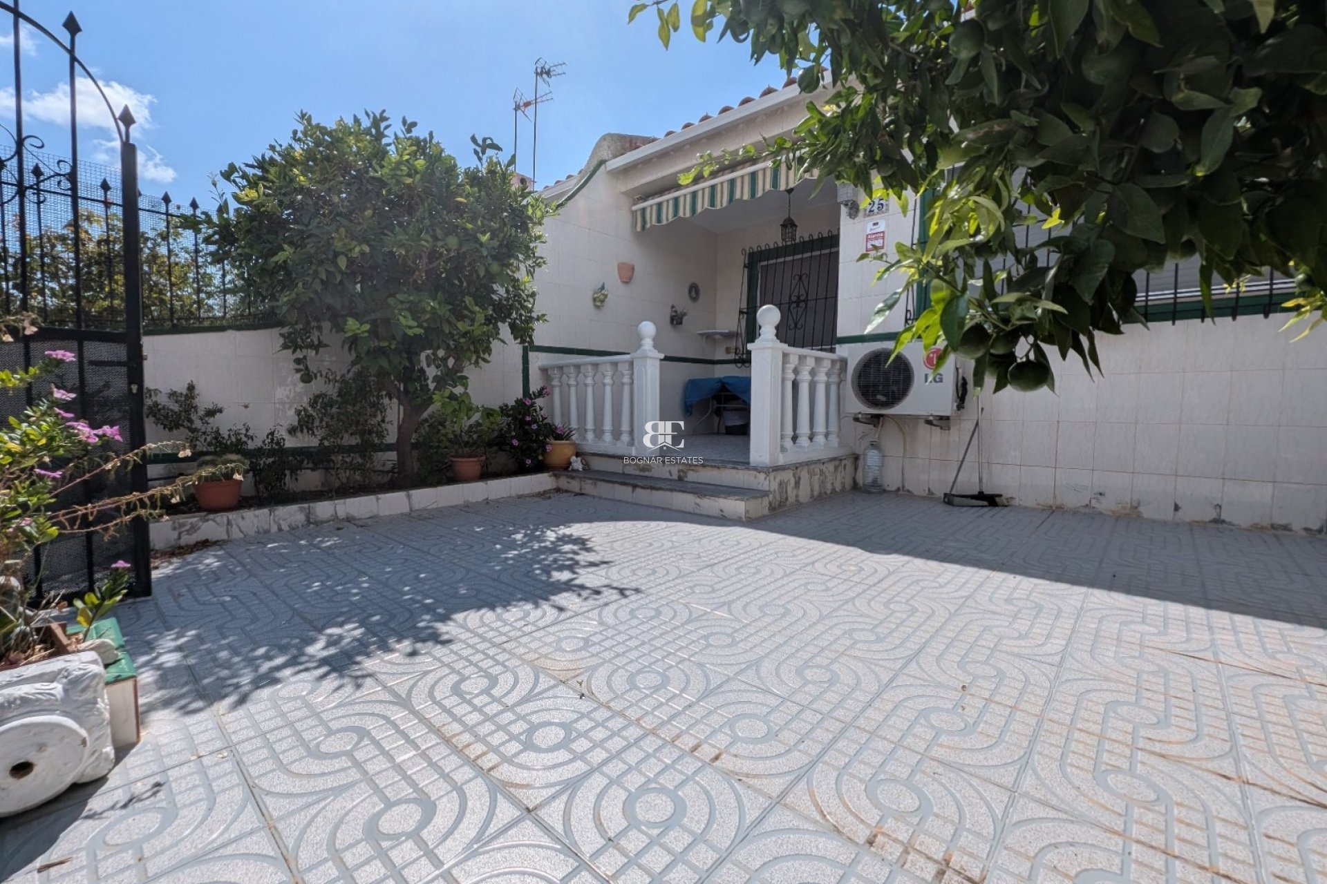 Resale - Townhouse -
Los Alcazares