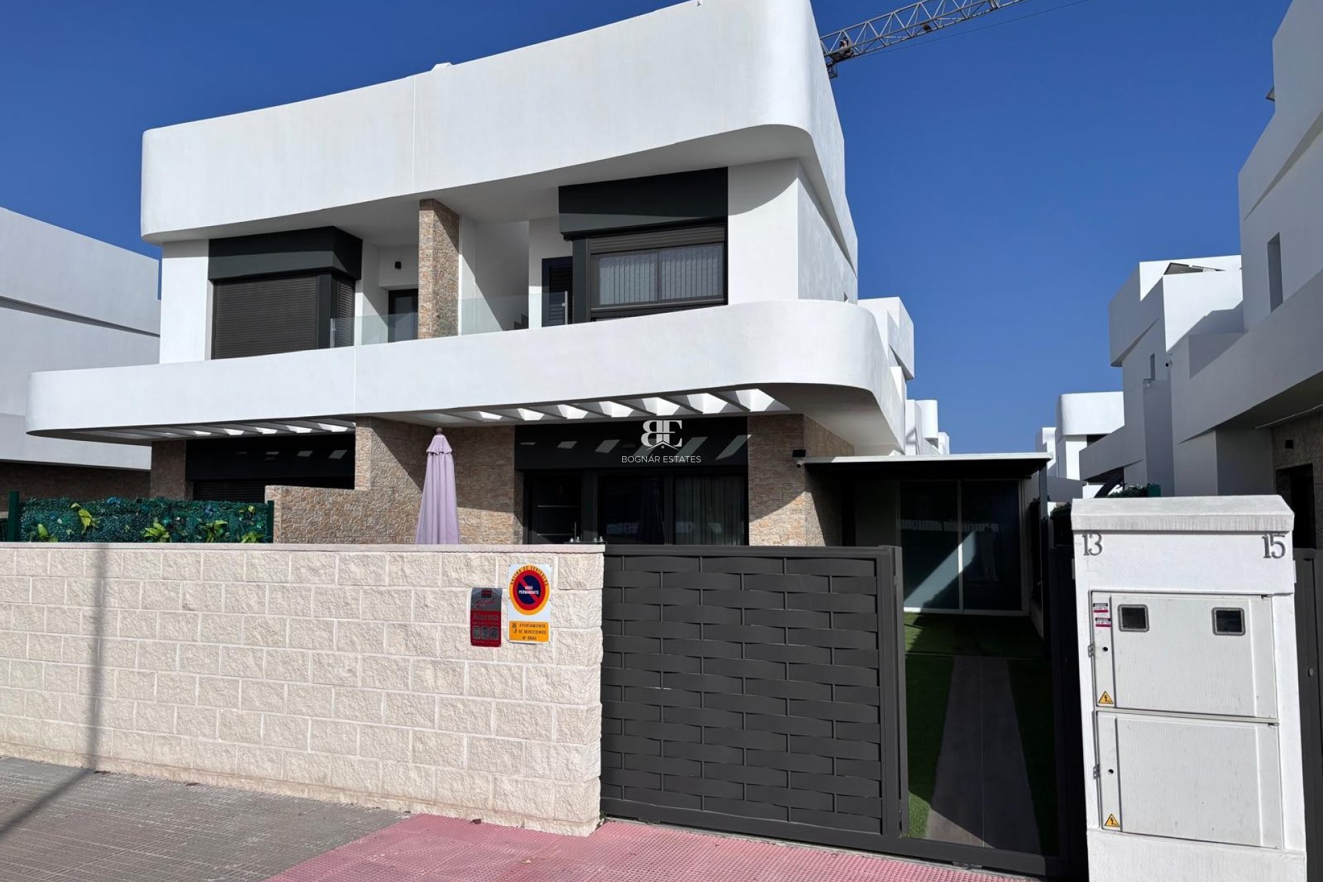 Resale - Townhouse -
Los Montesinos - La Herrada