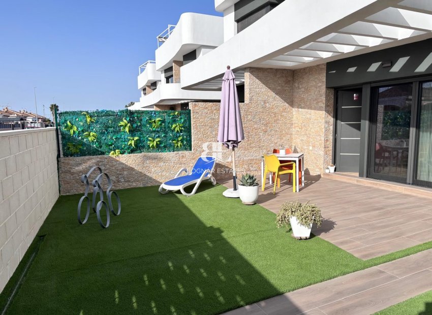 Resale - Townhouse -
Los Montesinos - La Herrada