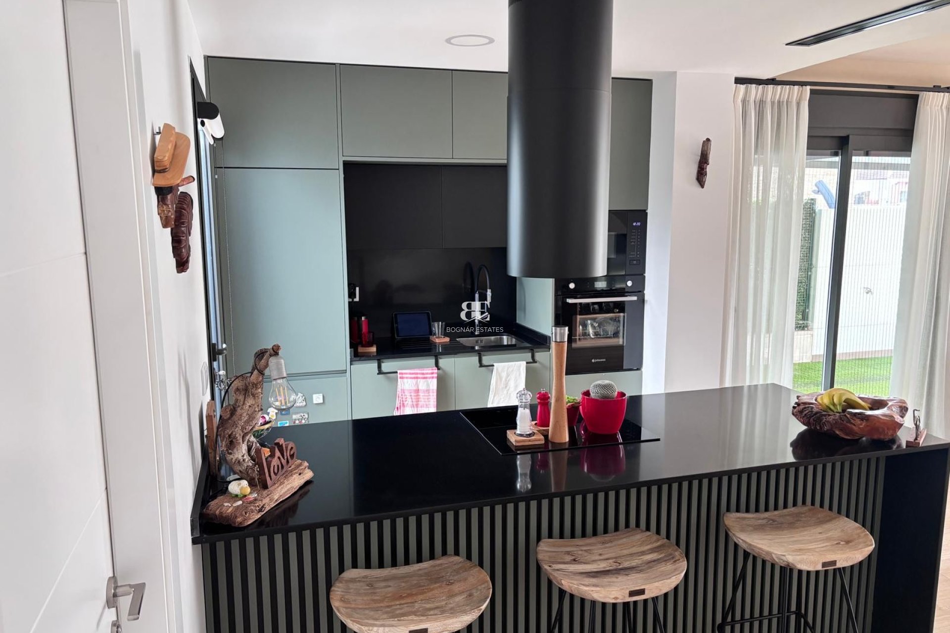 Resale - Townhouse -
Los Montesinos - La Herrada