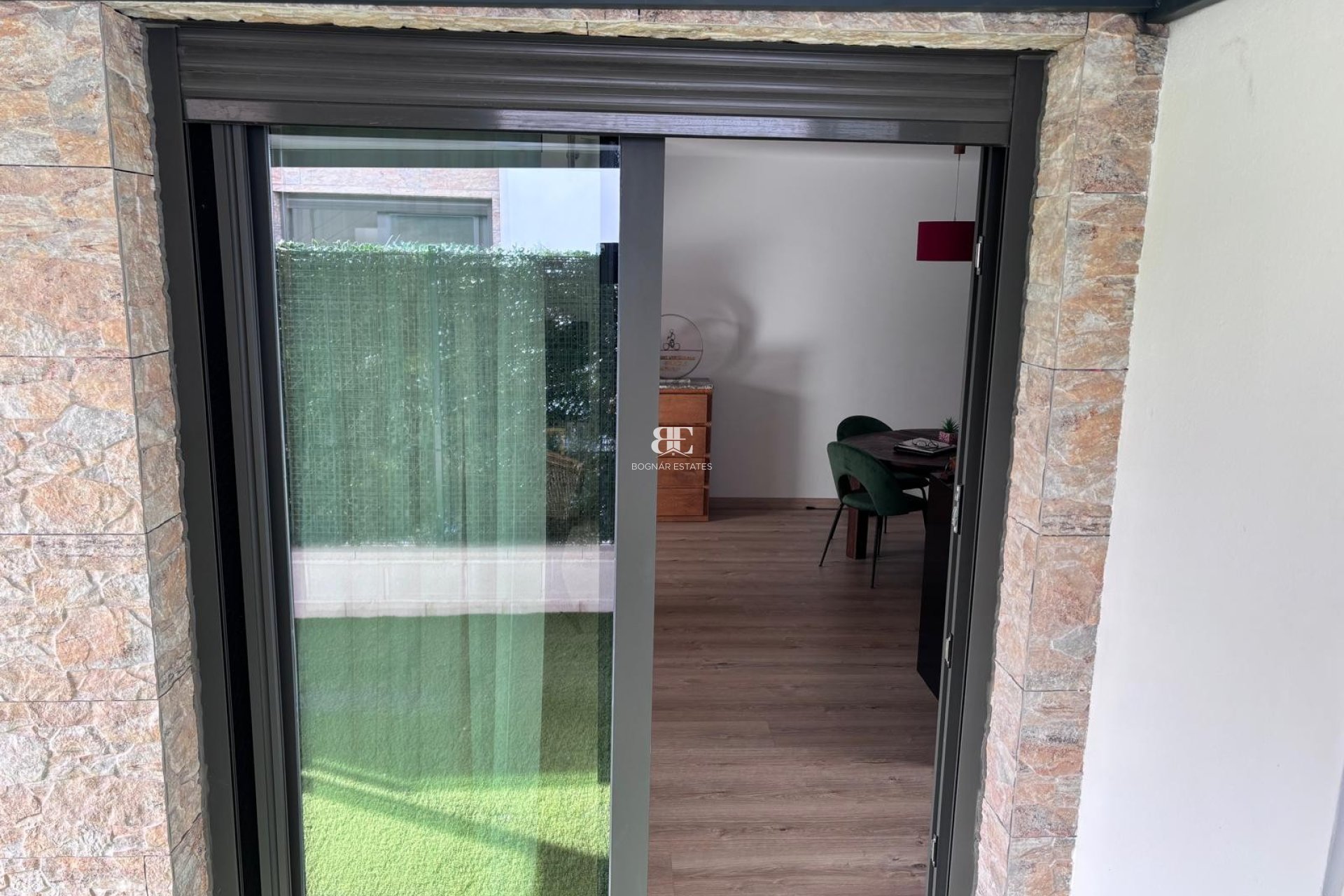 Resale - Townhouse -
Los Montesinos - La Herrada