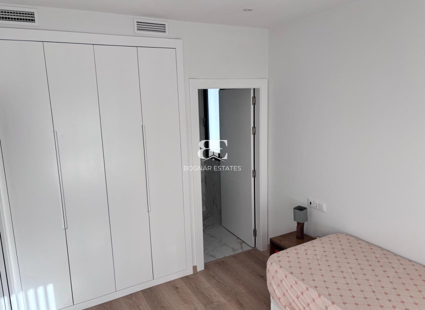 Resale - Townhouse -
Los Montesinos - La Herrada