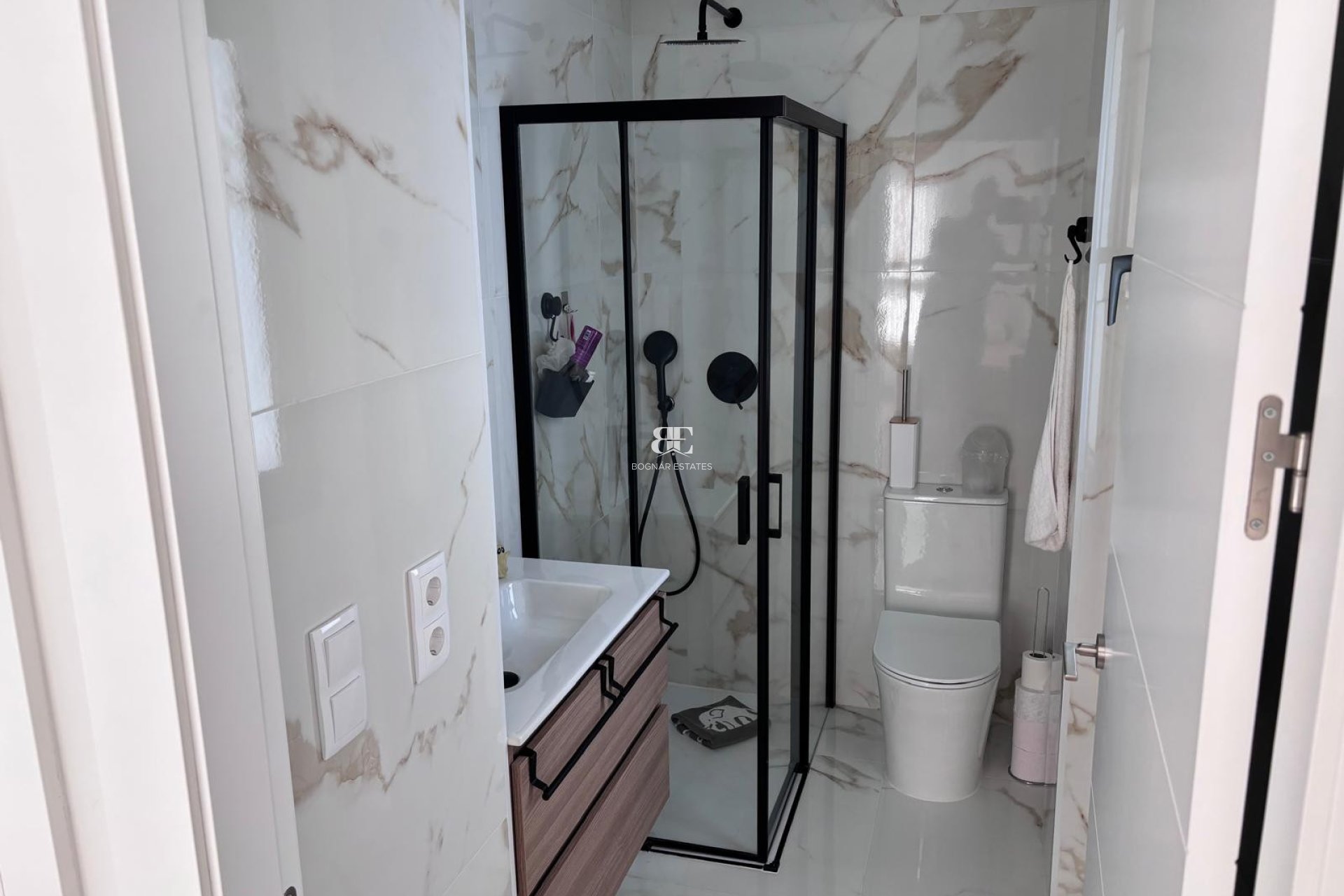 Resale - Townhouse -
Los Montesinos - La Herrada