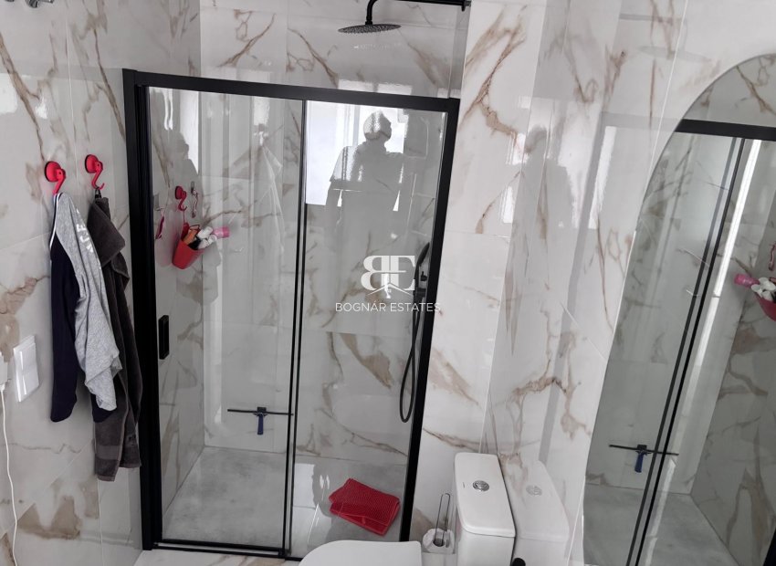 Resale - Townhouse -
Los Montesinos - La Herrada