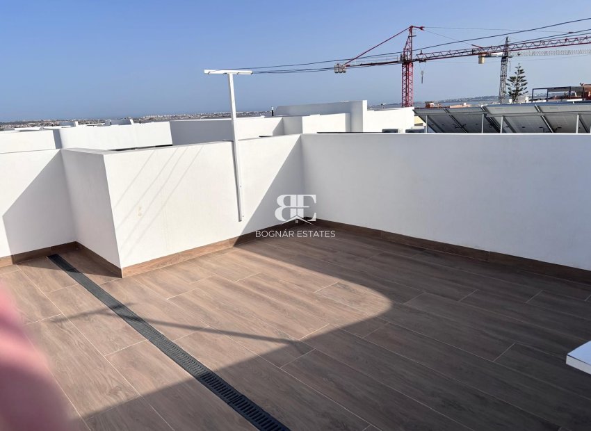 Resale - Townhouse -
Los Montesinos - La Herrada