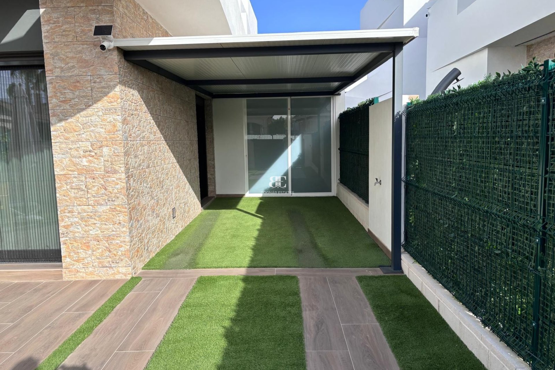 Resale - Townhouse -
Los Montesinos - La Herrada