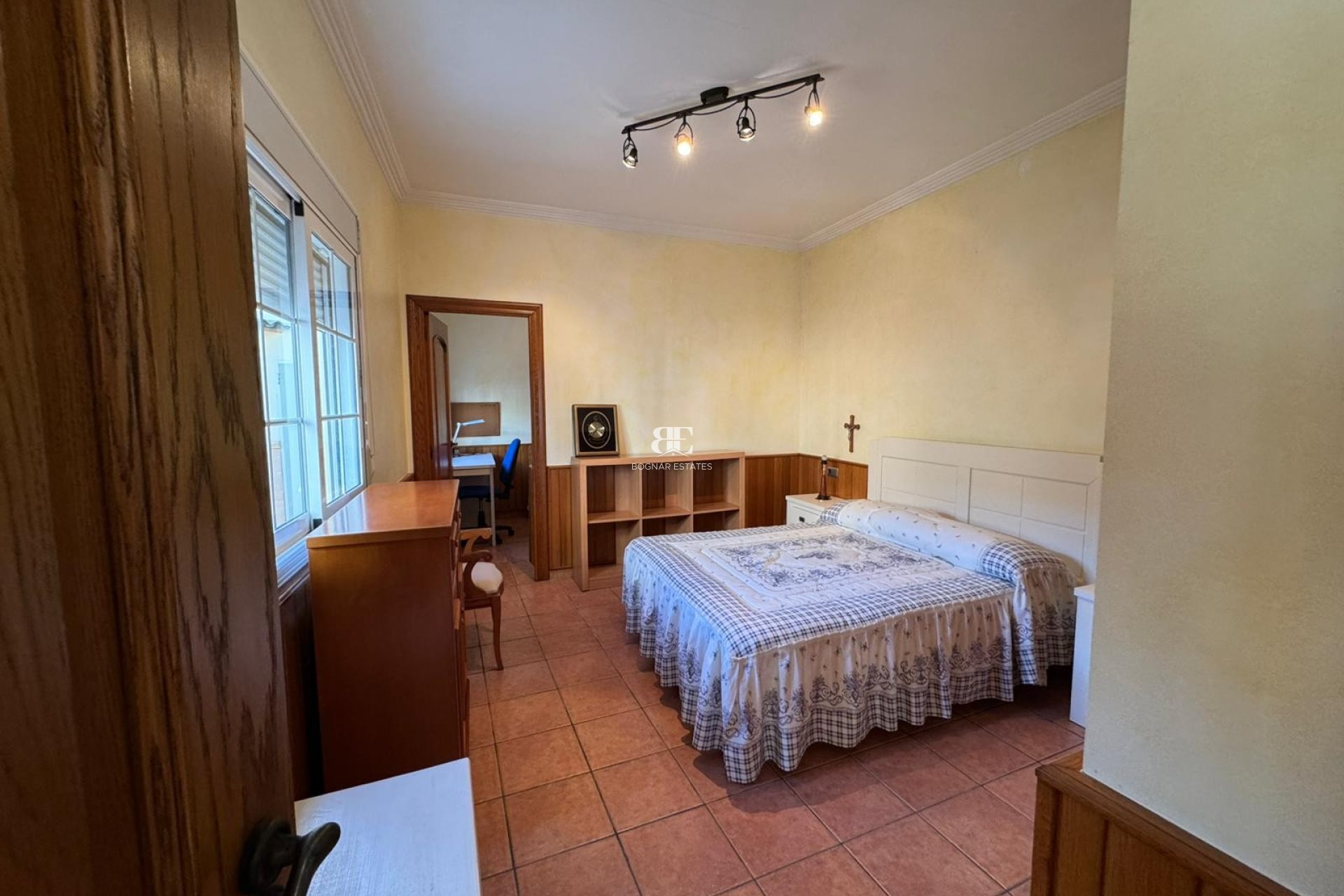 Resale - Townhouse -
Los Montesinos