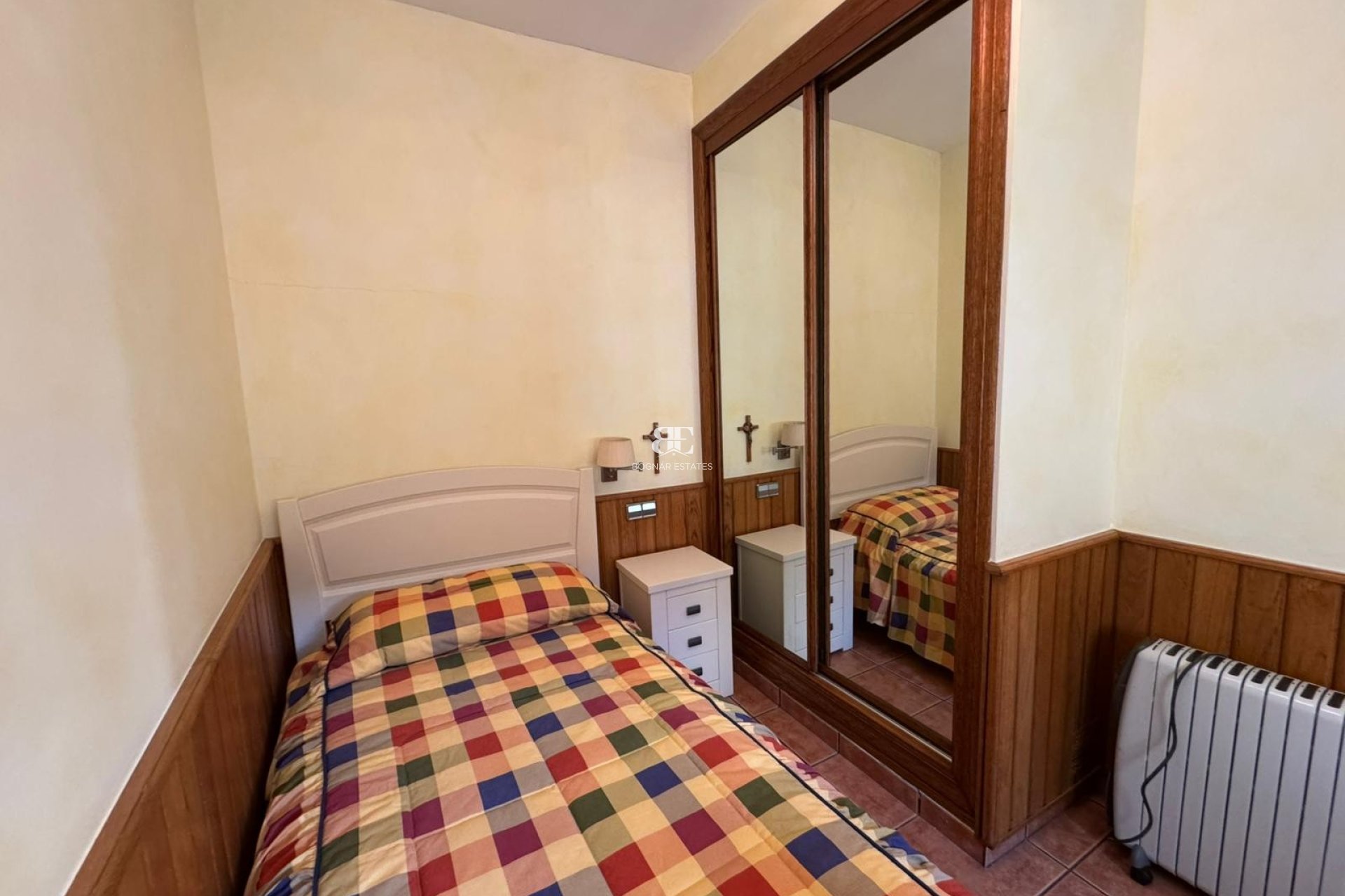 Resale - Townhouse -
Los Montesinos