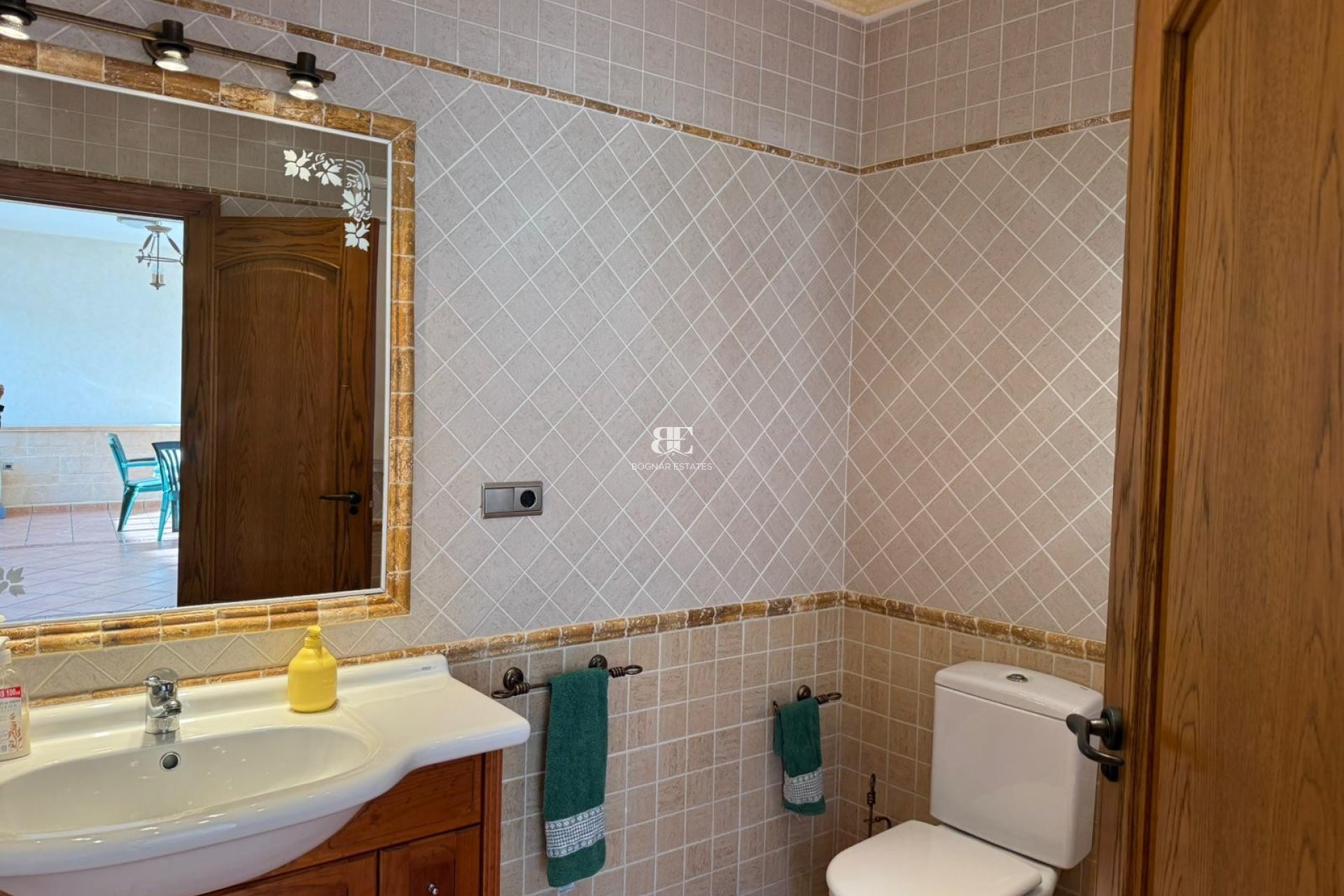 Resale - Townhouse -
Los Montesinos