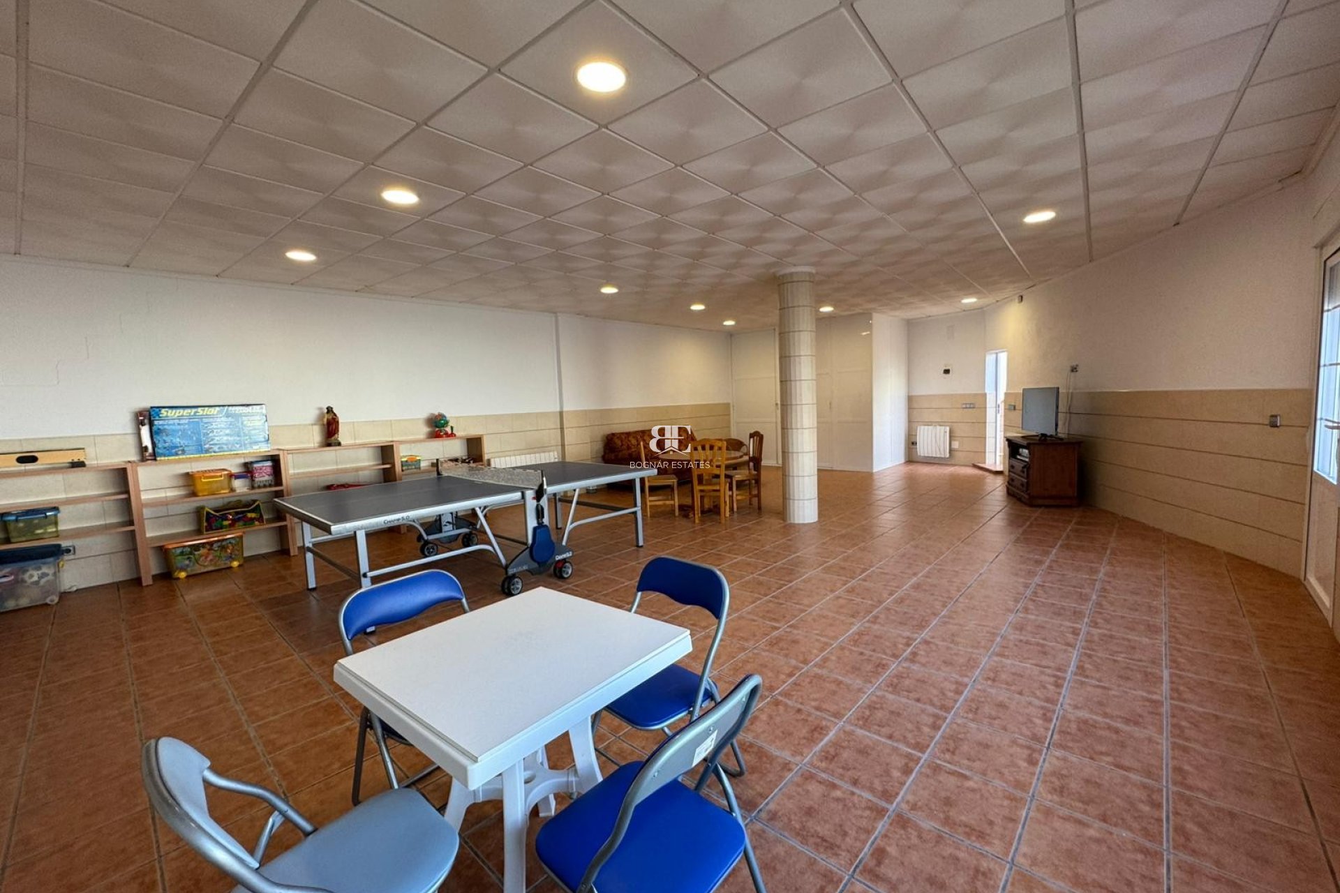 Resale - Townhouse -
Los Montesinos