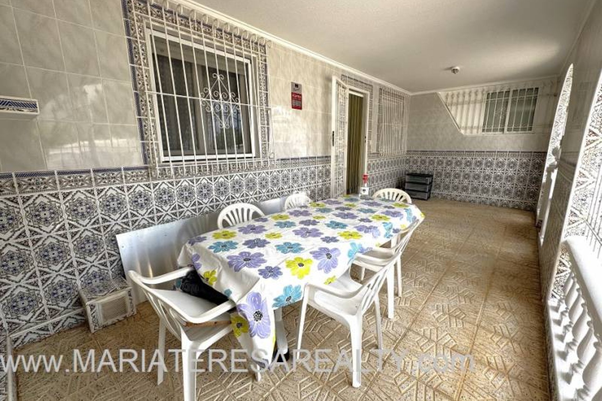Resale - Townhouse -
Los Narejos - Urb. Oasis