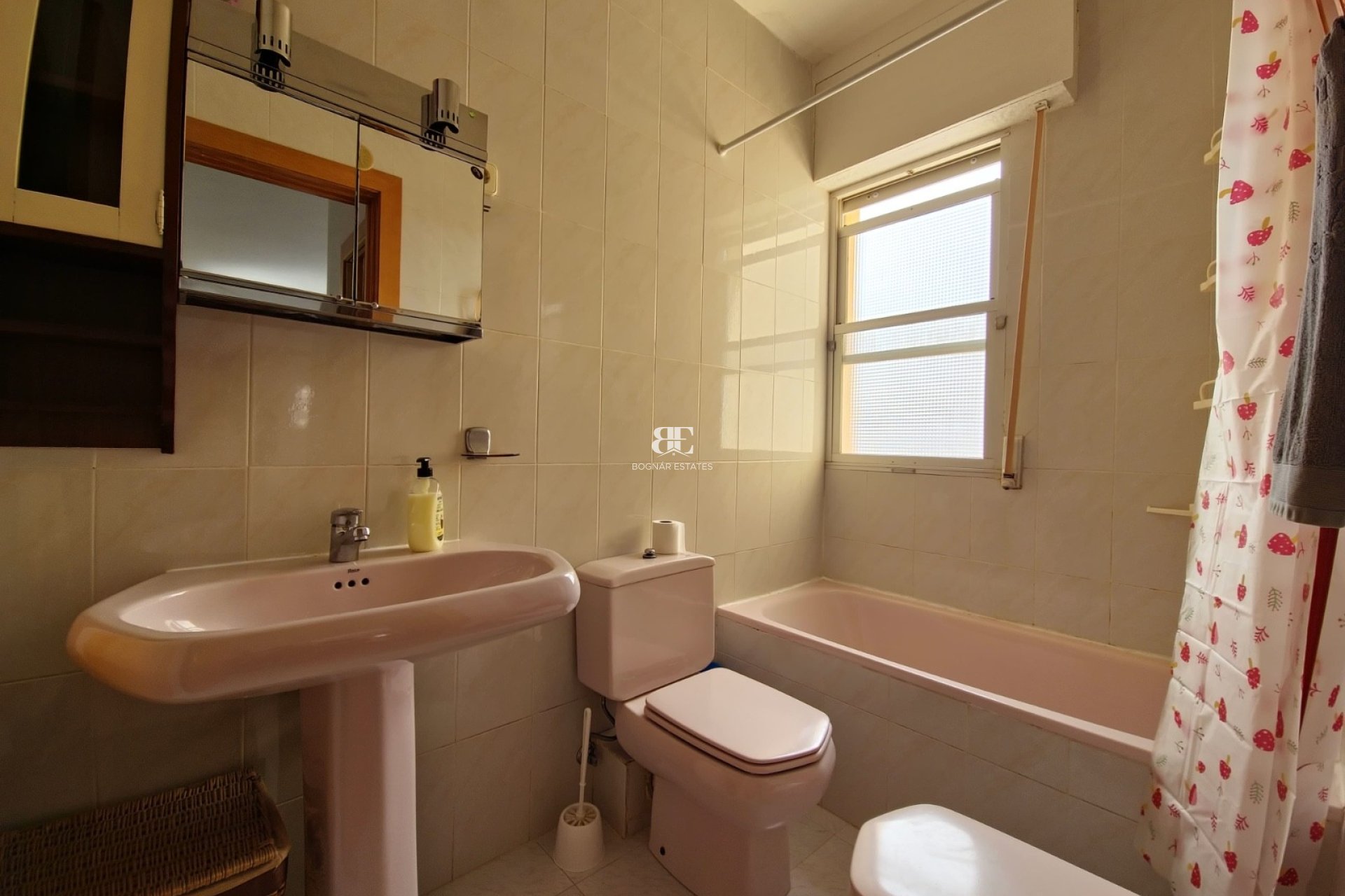Resale - Townhouse -
Los Nietos - Playa