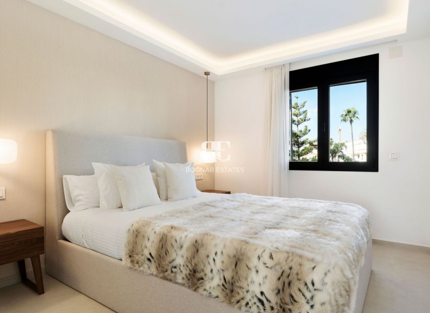 Resale - Townhouse -
Marbella - Golden Mile