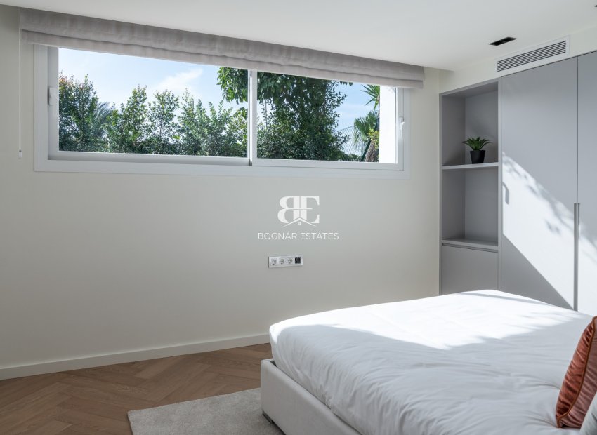 Resale - Townhouse -
Marbella - Golden Mile
