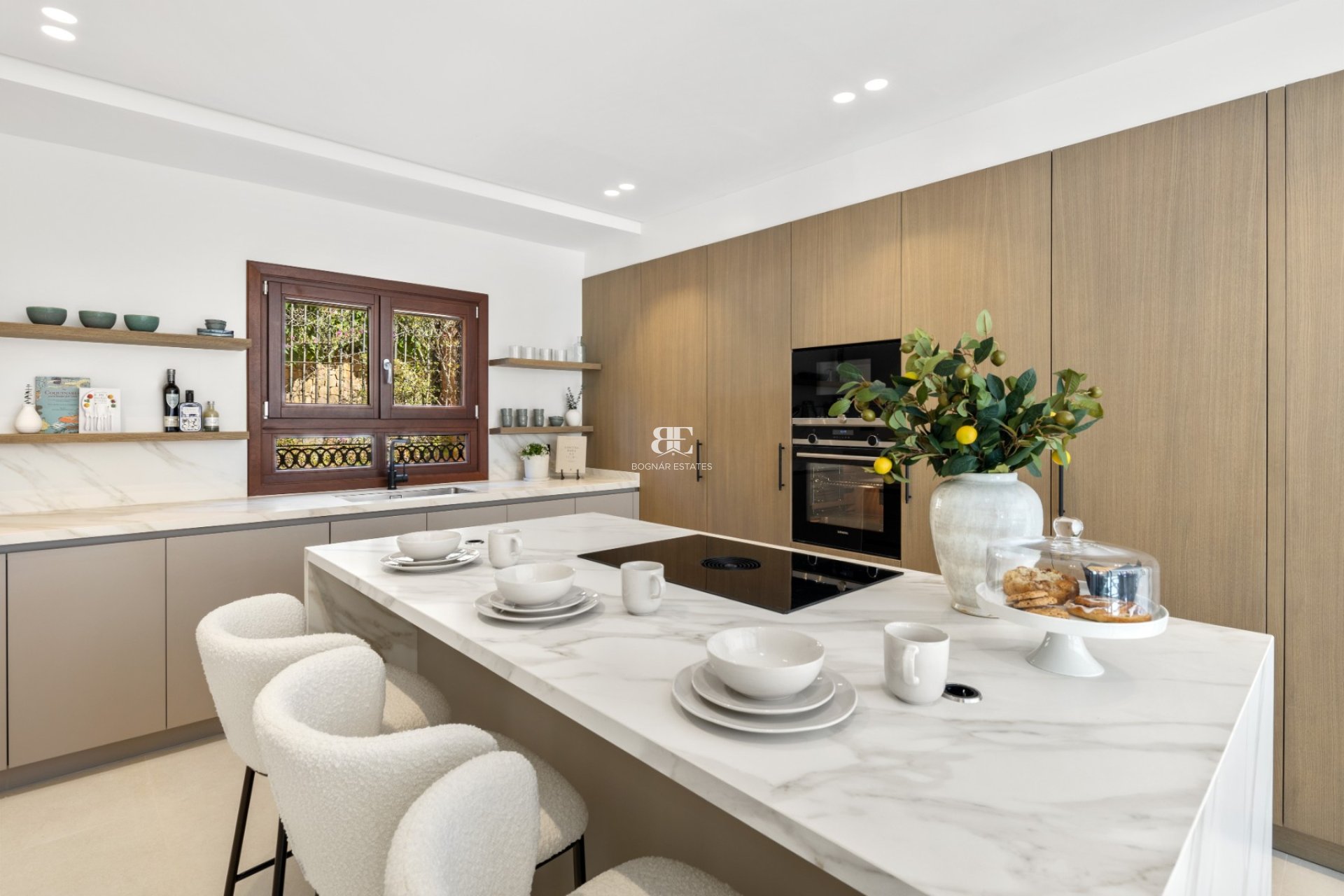 Resale - Townhouse -
Marbella - Golden Mile