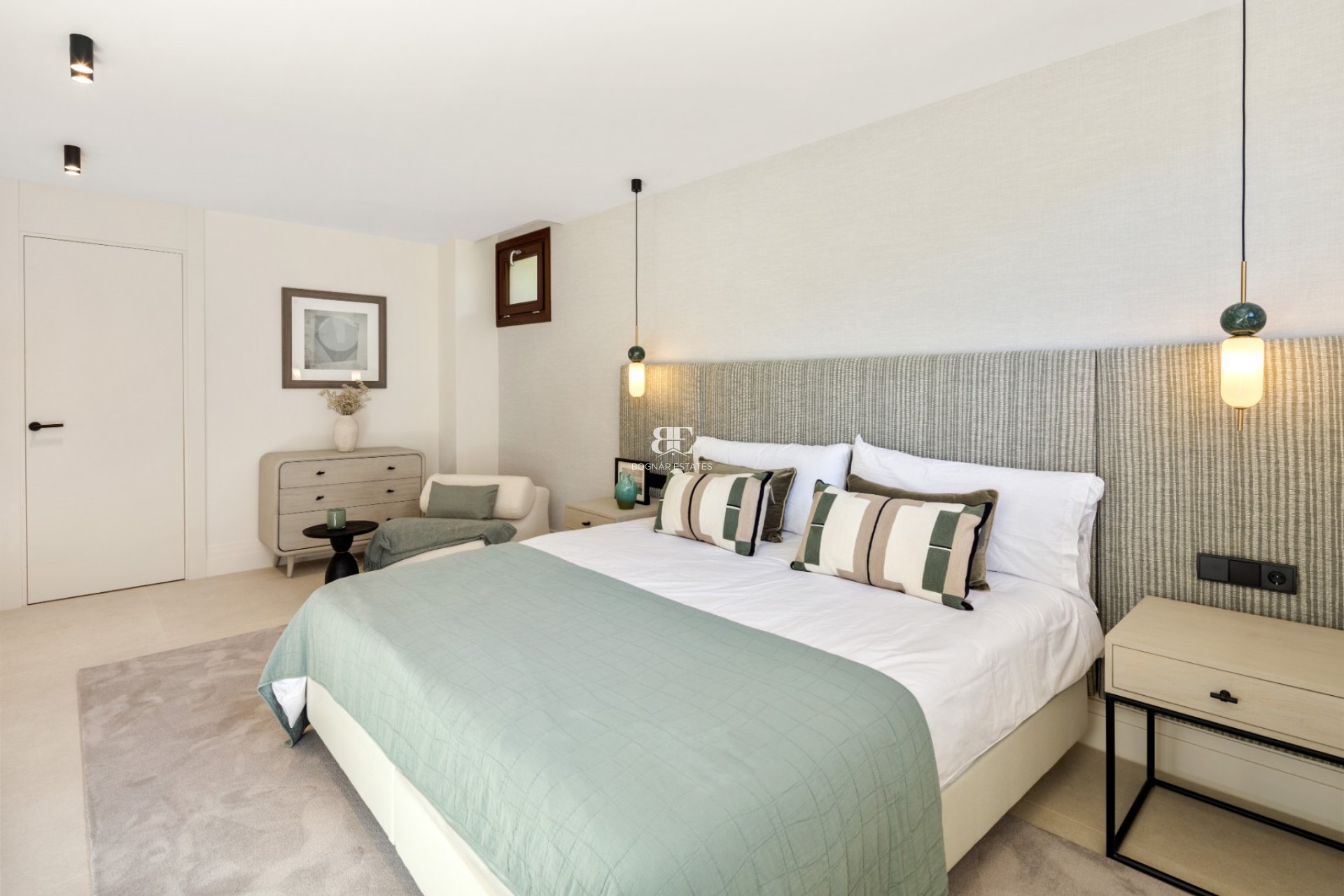 Resale - Townhouse -
Marbella - Golden Mile