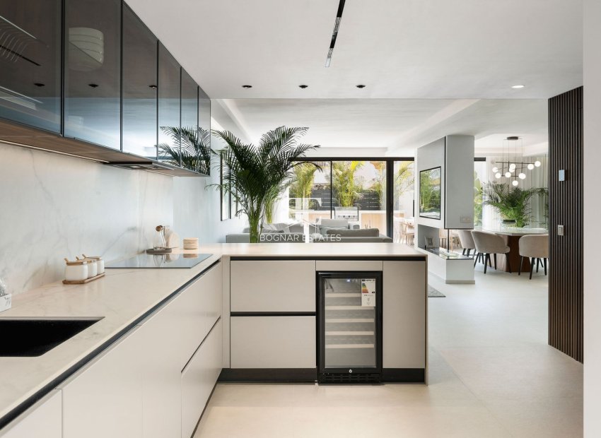 Resale - Townhouse -
Marbella - Golden Mile