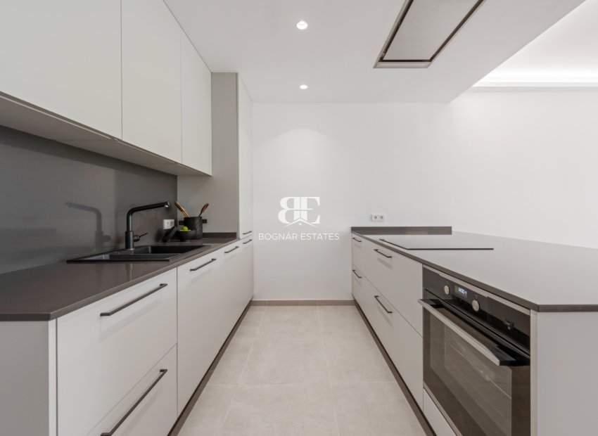 Resale - Townhouse -
Marbella - Nueva Andalucía