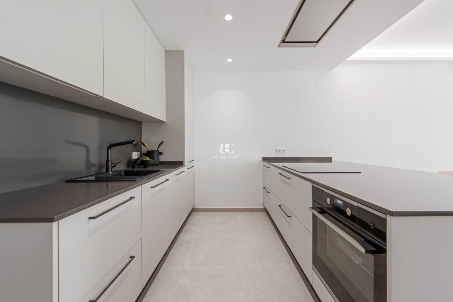 Resale - Townhouse -
Marbella - Nueva Andalucía