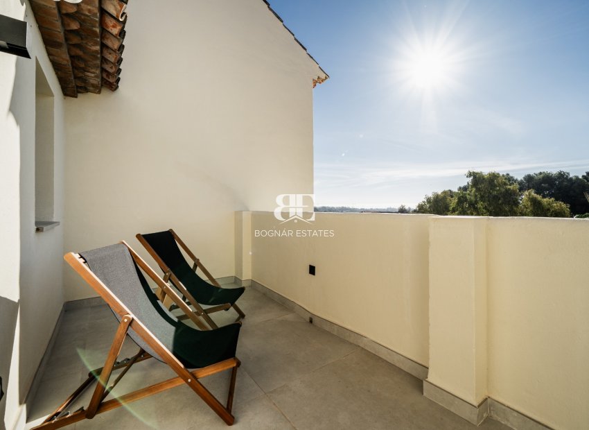 Resale - Townhouse -
Marbella - Nueva Andalucía