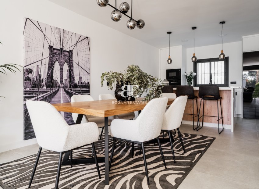 Resale - Townhouse -
Marbella - Nueva Andalucía