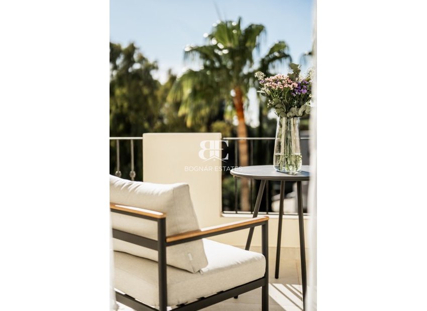 Resale - Townhouse -
Marbella - Nueva Andalucía
