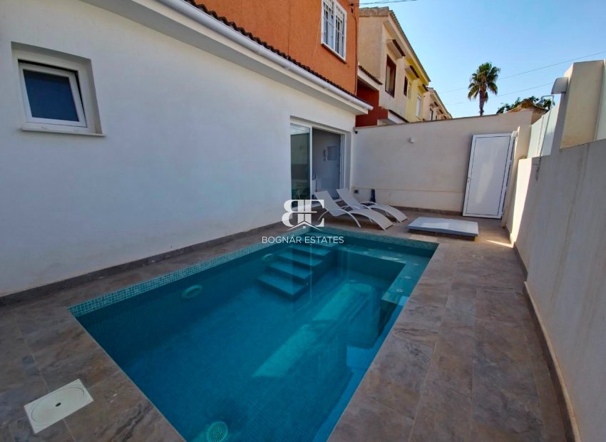 Resale - Townhouse -
Orihuela Costa - Cabo Roig