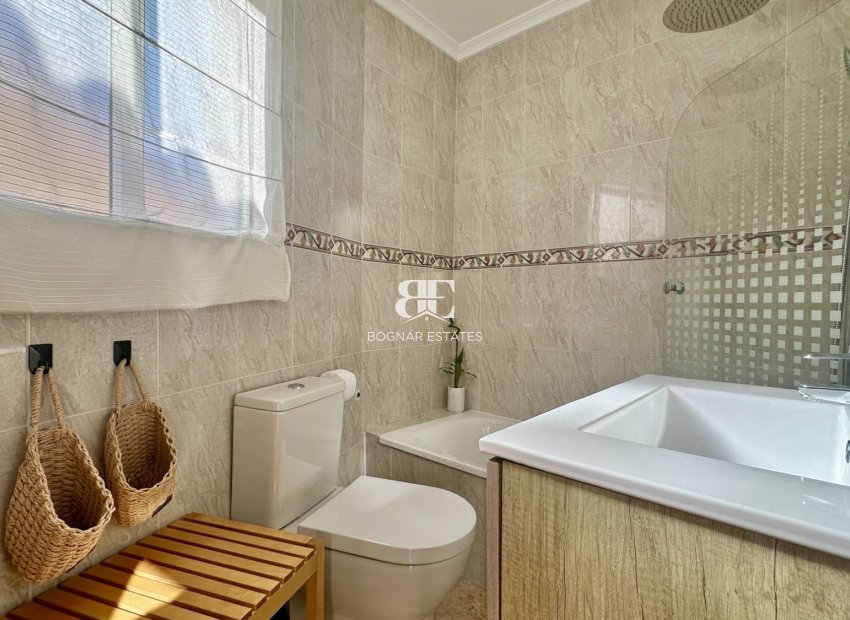 Resale - Townhouse -
Orihuela Costa - La Florida