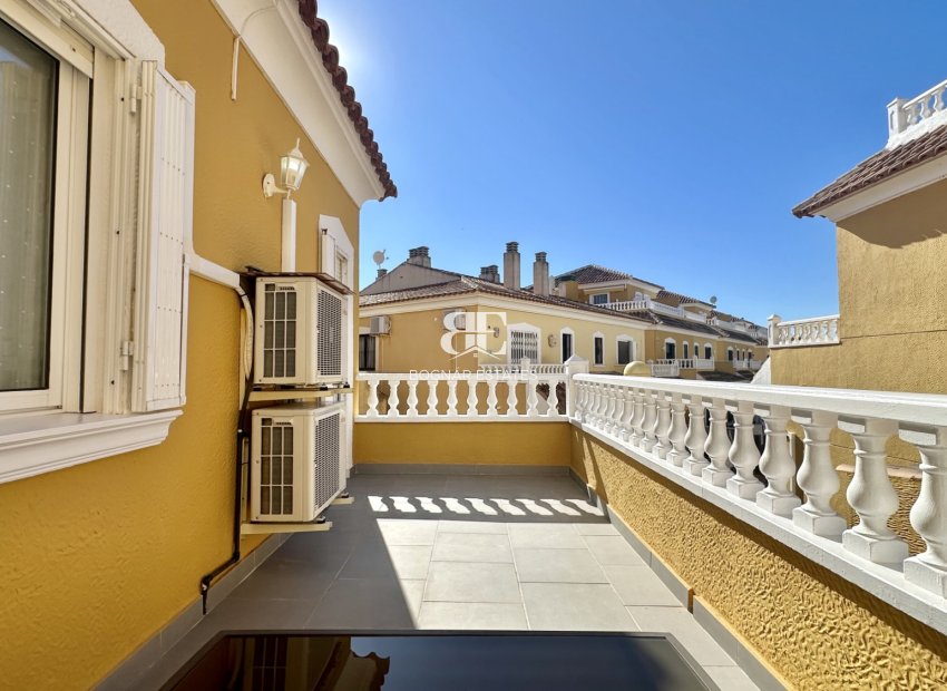 Resale - Townhouse -
Orihuela Costa - La Florida