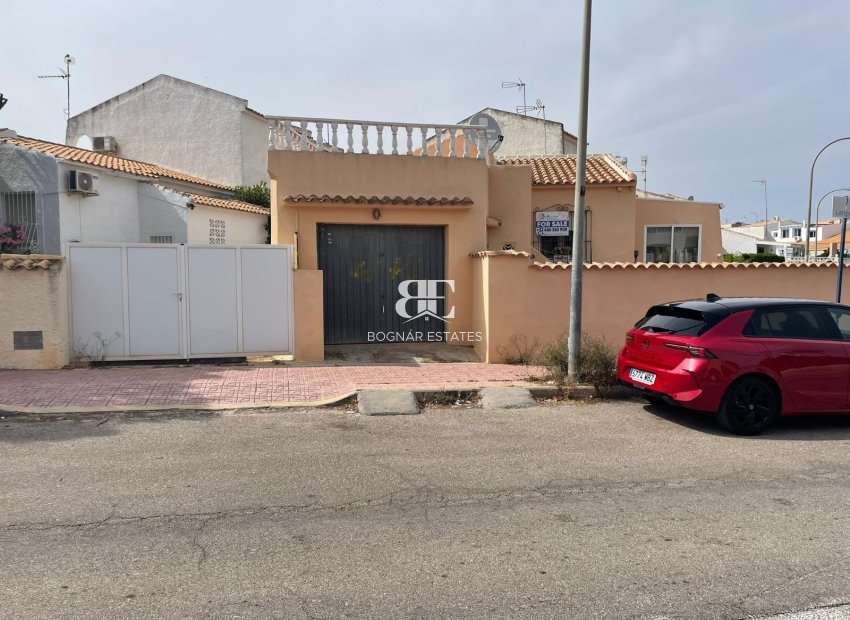 Resale - Townhouse -
Orihuela Costa - La Florida