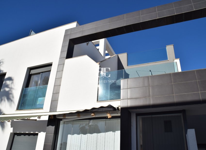 Resale - Townhouse -
Orihuela Costa - La Zenia