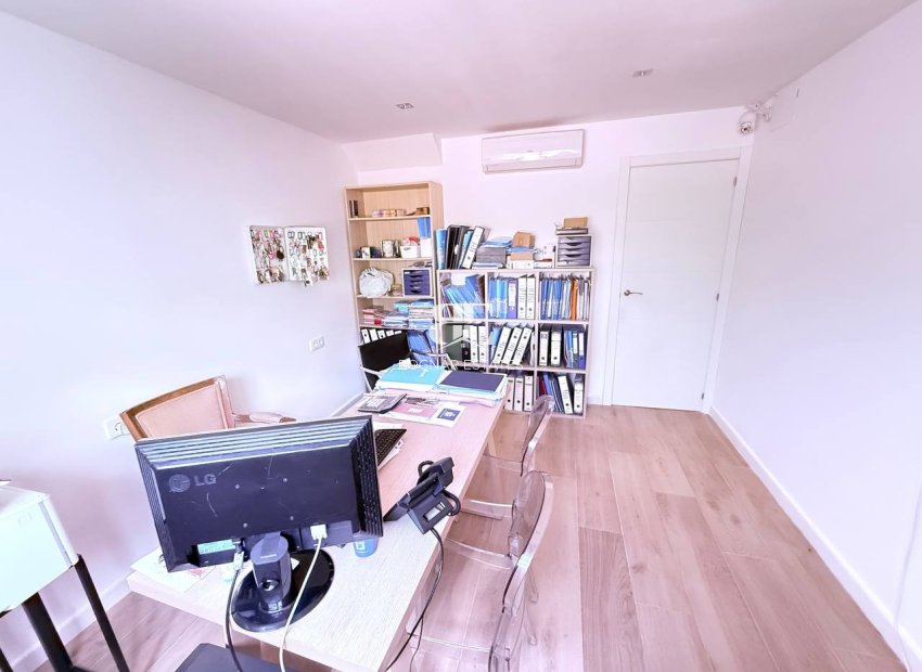 Resale - Townhouse -
Orihuela Costa - Las Filipinas