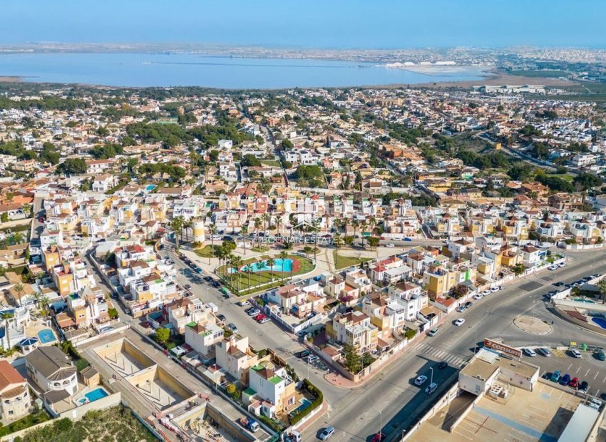 Resale - Townhouse -
Orihuela Costa - Los Altos