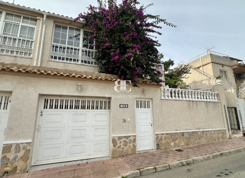 Resale - Townhouse -
Orihuela Costa - Los Altos