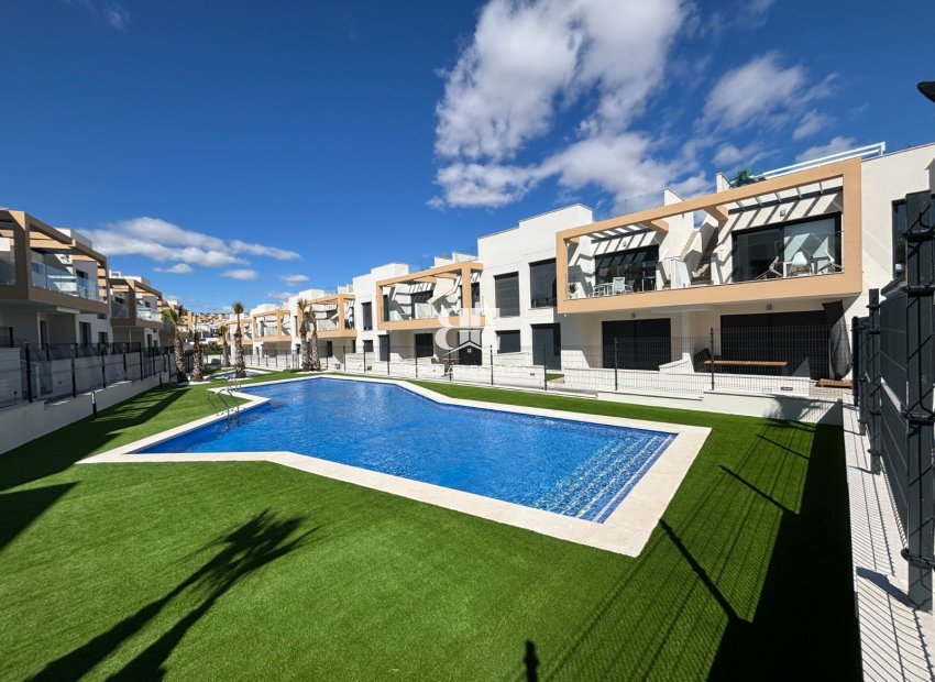 Resale - Townhouse -
Orihuela Costa - Pau 26
