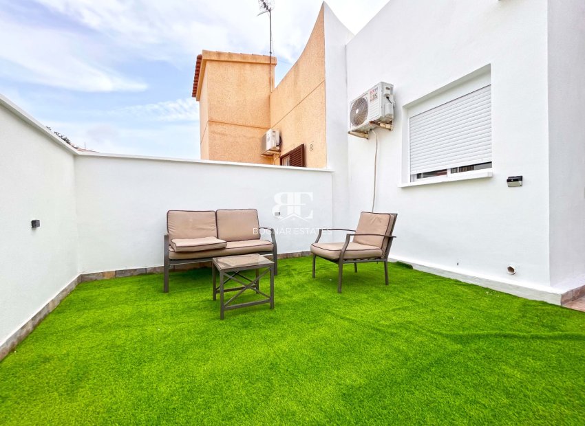 Resale - Townhouse -
Orihuela Costa - Playa Flamenca